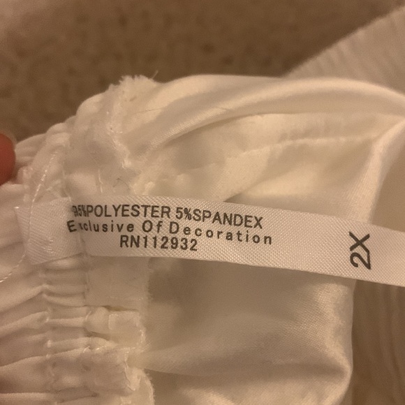 Soft white decorative skirt - Picture 4 of 4